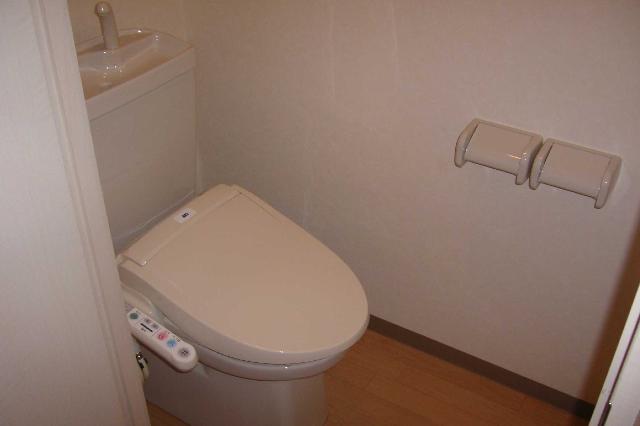 トイレ　シャワー付トイレ