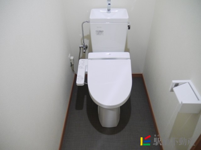 トイレ　※写真は同タイプ別部屋です