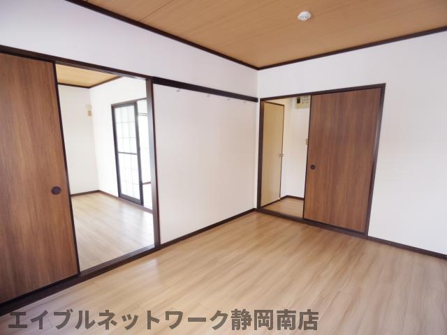 居室・リビング　ゆったりとした居間です