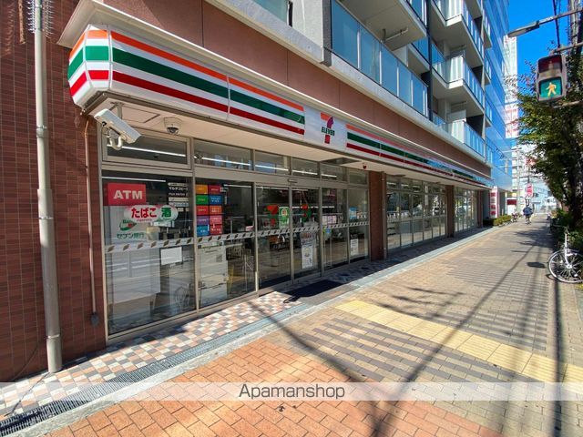 コンビニ　セブンイレブン（コンビニ）まで440m