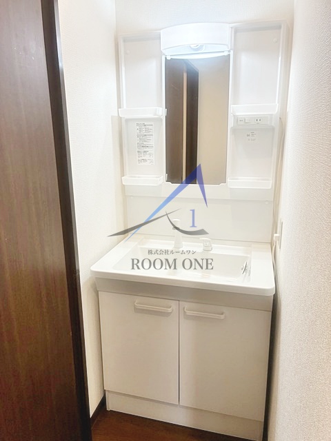洗面設備　洗面台です。