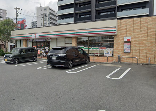 コンビニ　セブンイレブン 名古屋千代田4丁目店（コンビニ）まで303m
