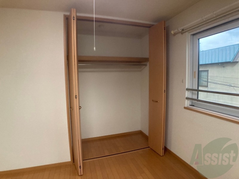 収納　収納もバッチリあるのでお部屋が片付きますよ！