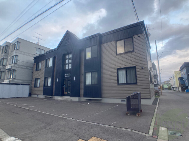 建物外観　札幌市北区北二十八条西「フィオーレ」