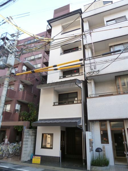 フェリシエ二条東洞院の外観写真