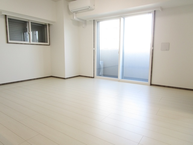 居室・リビング　2面採光のお部屋です!!