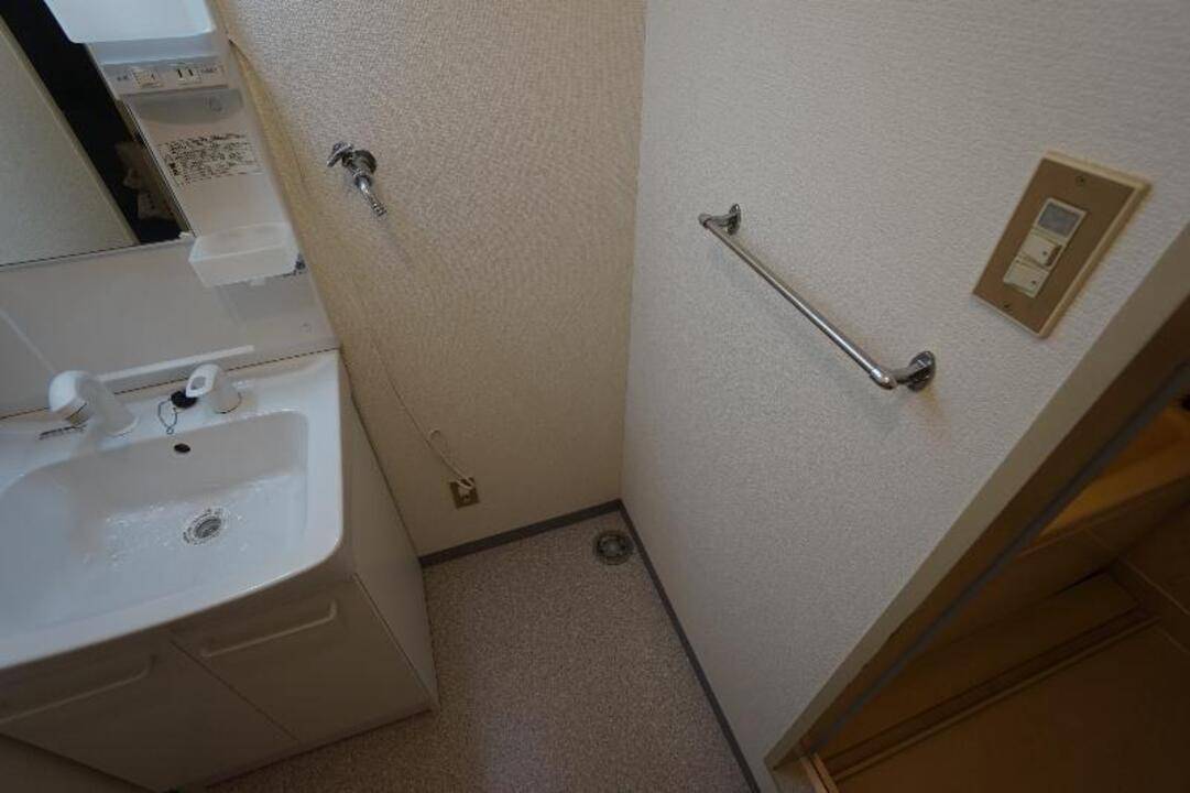 その他設備　洗濯機置場