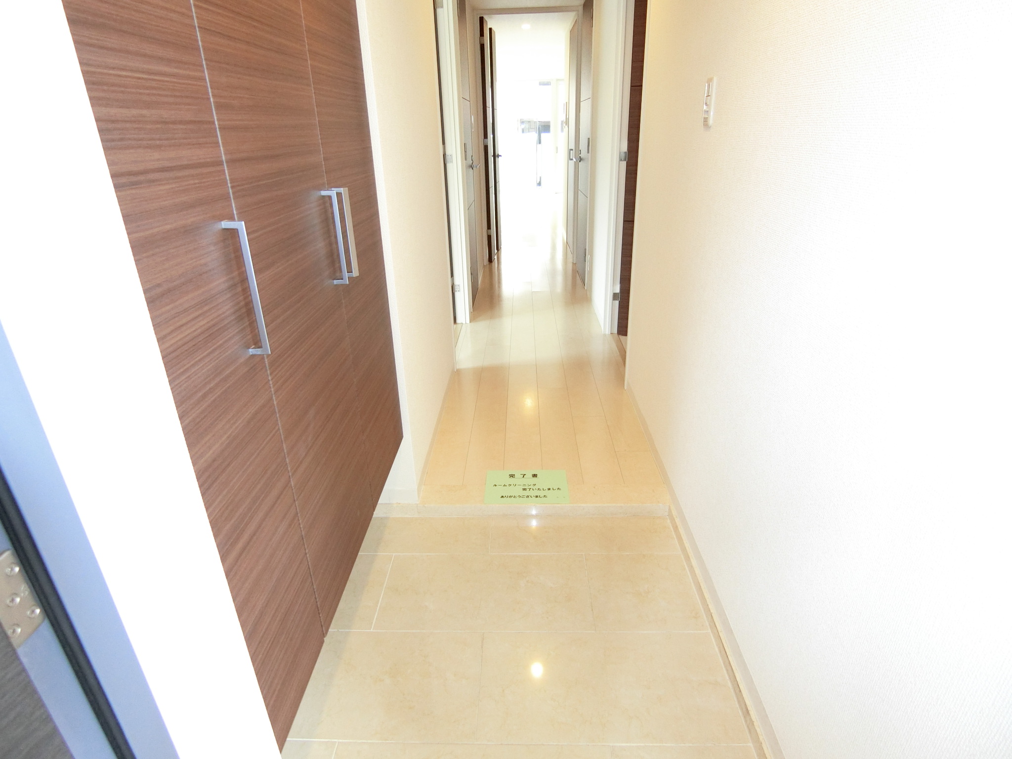 玄関　大型シューズボックス