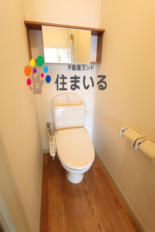 トイレ　※写真は同型タイプとなります