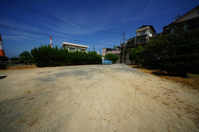 【下関市筋川町のマンションの駐車場】