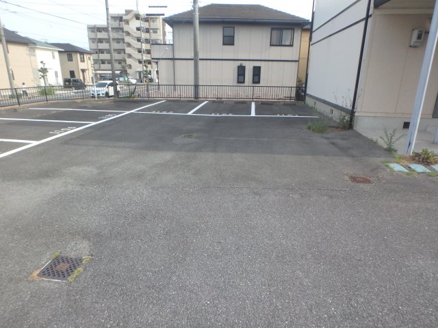 【コンフォートIの駐車場】