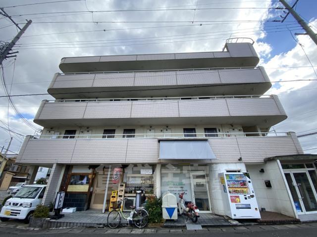 京都市西京区松尾大利町のマンションの建物外観