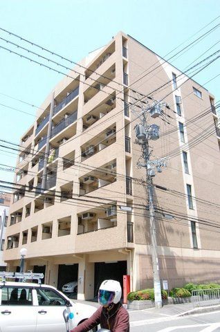 吹田市垂水町のマンションの建物外観