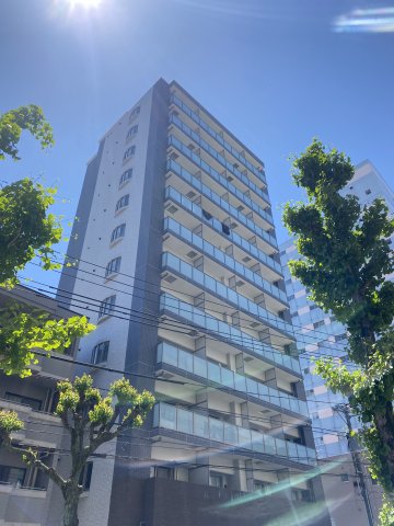 【Yell　Residence　横川新橋の建物外観】