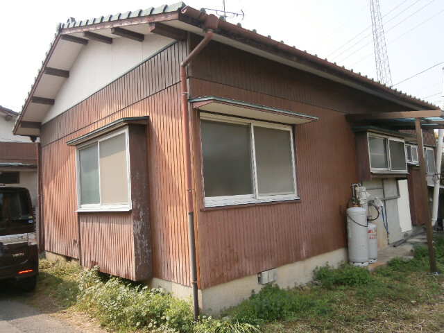 杉本戸建の建物外観