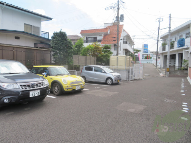 【仙台市青葉区台原のマンションの駐車場】