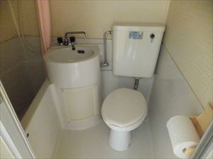 ホワイトハートレーン 初期費用1万円のみのトイレ写真