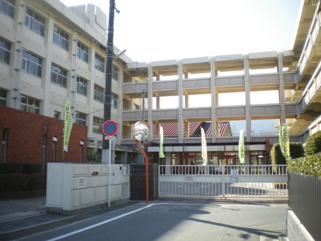 【パールハイツＳＵＭＩＤＡの小学校】