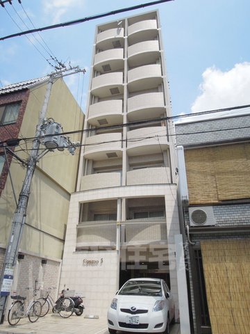 京都市下京区芦刈山町のマンションの建物外観