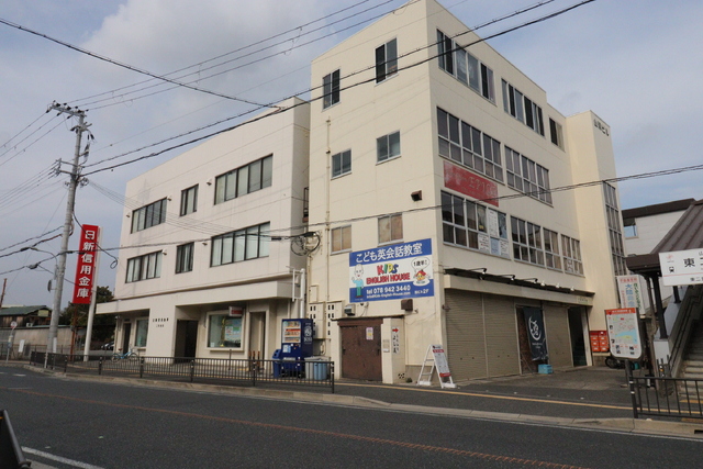 【明石市魚住町西岡のアパートの銀行】