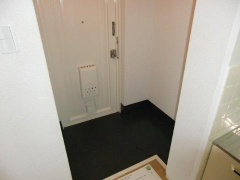 オークヴィラ１号　玄関　玄関