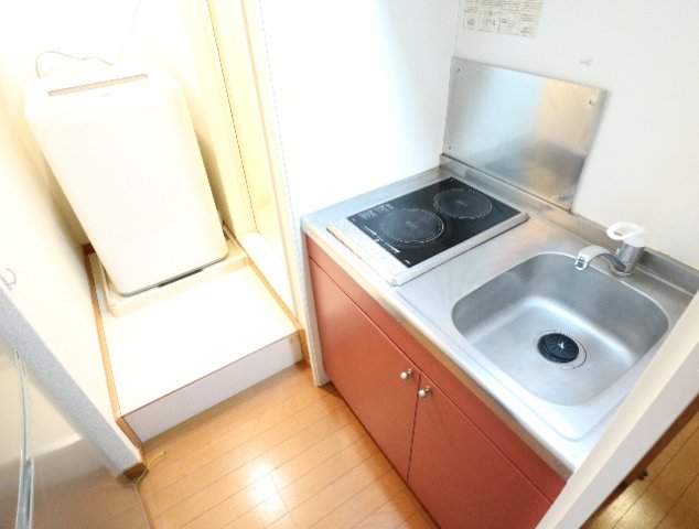 居室・リビング　IHシステムキッチン料理もバッチリ