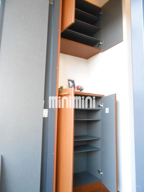 エントランス　下駄箱