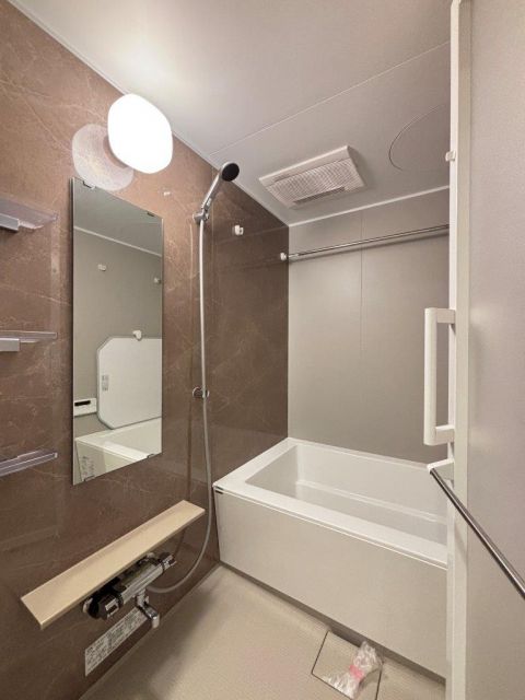 バス・シャワールーム