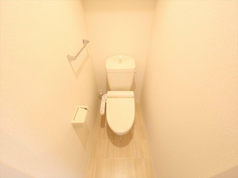 トイレ　トイレ　温水洗浄便座