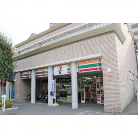 その他　コンビニ　徒歩5分（その他）まで400m