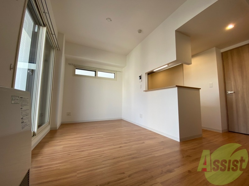 居室・リビング　広々としたリビングですね。使い勝手がよさそうですね！