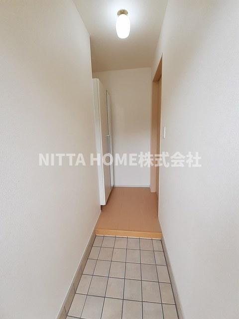 玄関　シューズボックス完備の玄関です！