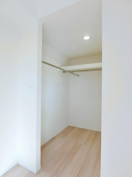 収納　★ウォークインクローゼット★