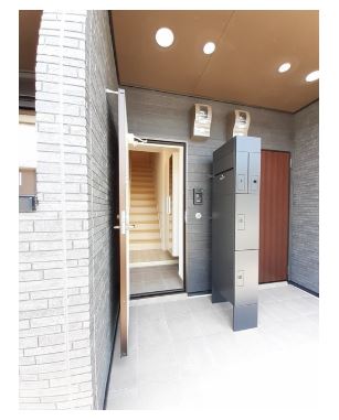 玄関　宅配BOX