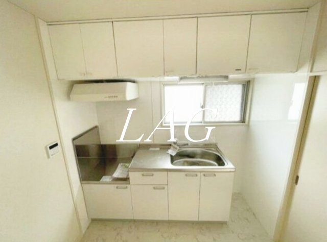 キッチン　キッチンです。