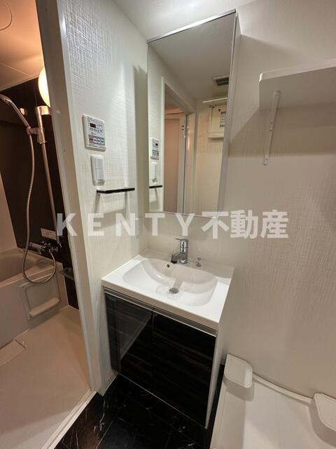 洗面設備　同タイプ別部屋の写真です。