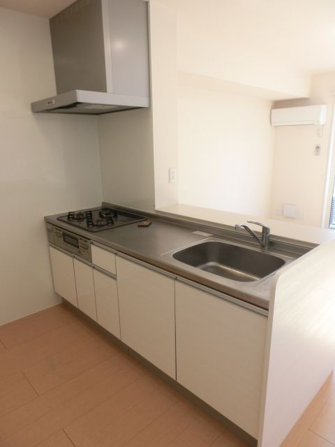 キッチン　人気のカウンターキッチンです。