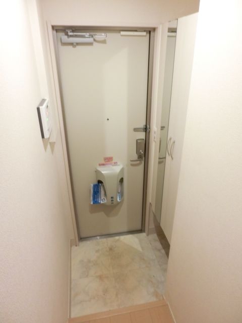 玄関　シューズボックス付きです。