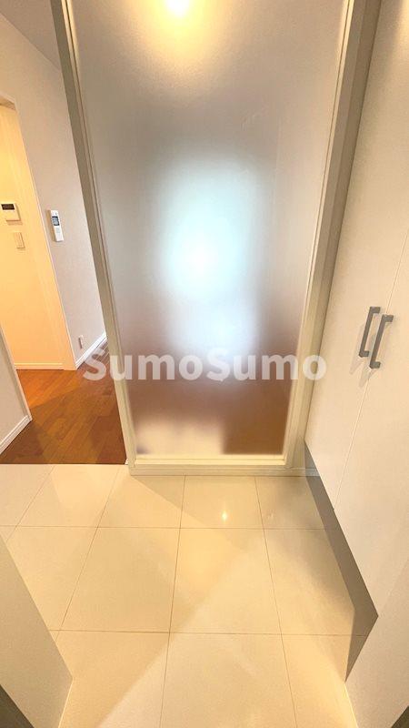 玄関　落ち着いた玄関です