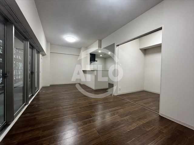 居室・リビング　ベルンガーデン上本町　リビング