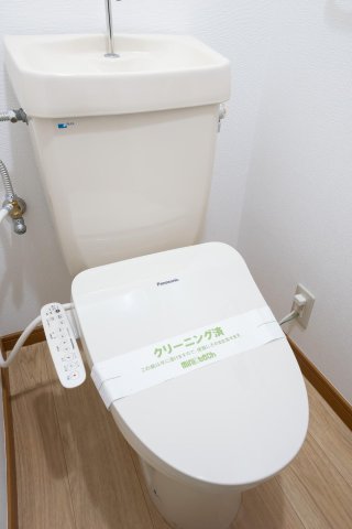 その他　温水洗浄便座新規設置♪