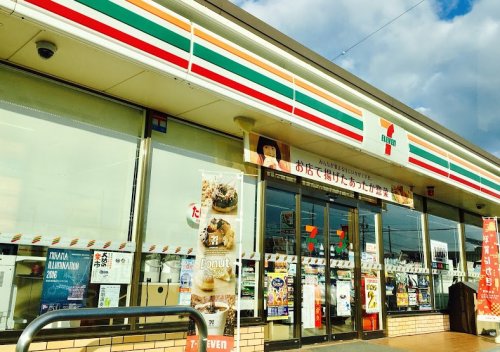 コンビニ　セブンイレブン 南知多美浜町奥田店（コンビニ）まで591m
