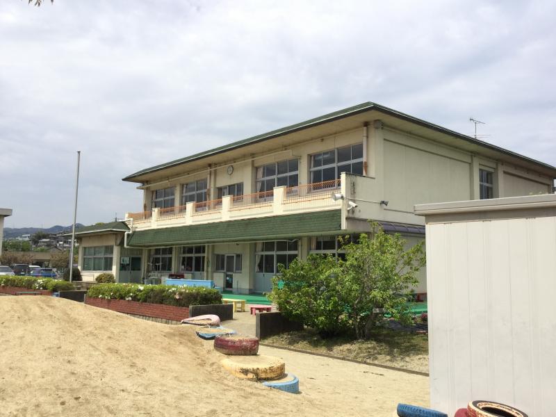 幼稚園・保育園　斑鳩町立斑鳩西幼稚園（幼稚園・保育園）まで378m