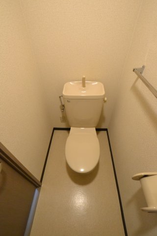 トイレ　同物件、類似間取りのイメージ写真です