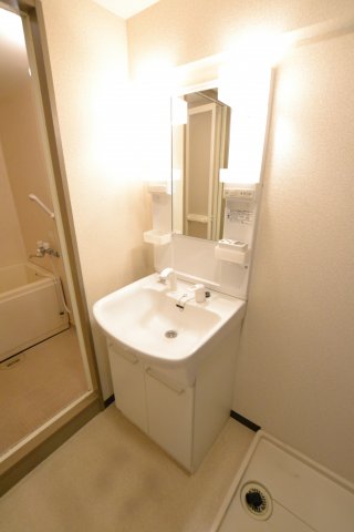 洗面設備　同物件、類似間取りのイメージ写真です