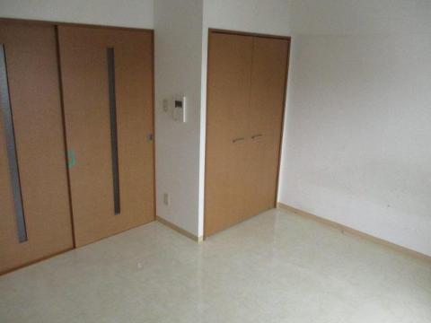 居室・リビング　室内