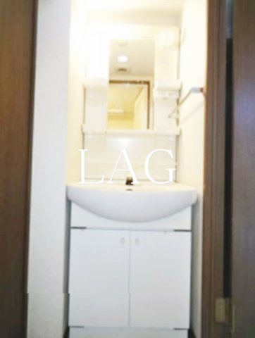 洗面設備　洗面台です。