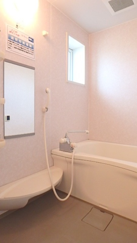 バス・シャワールーム　図面と現状に相違がある場合には現状を優先