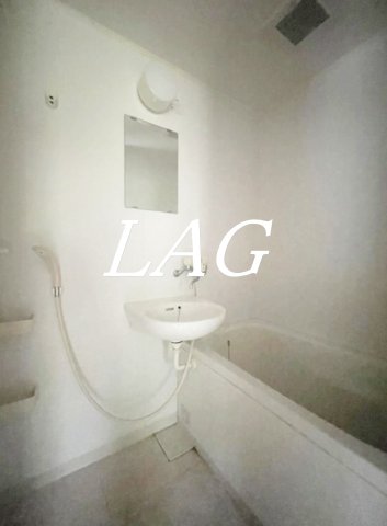 バス・シャワールーム　お風呂です。