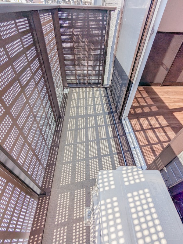 バルコニー　図面と現状に相違がある場合には現状を優先